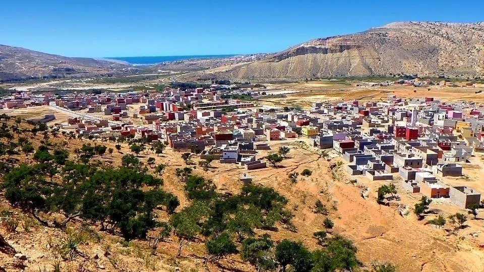 تقديم الجماعة